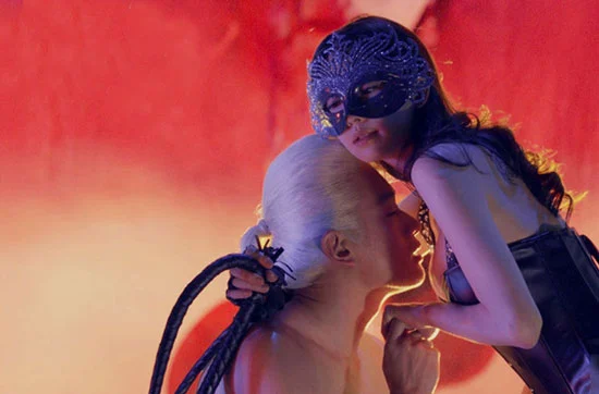 【西檬之家】OTK是什么意思？BDSM中的跨膝姿势入门指南